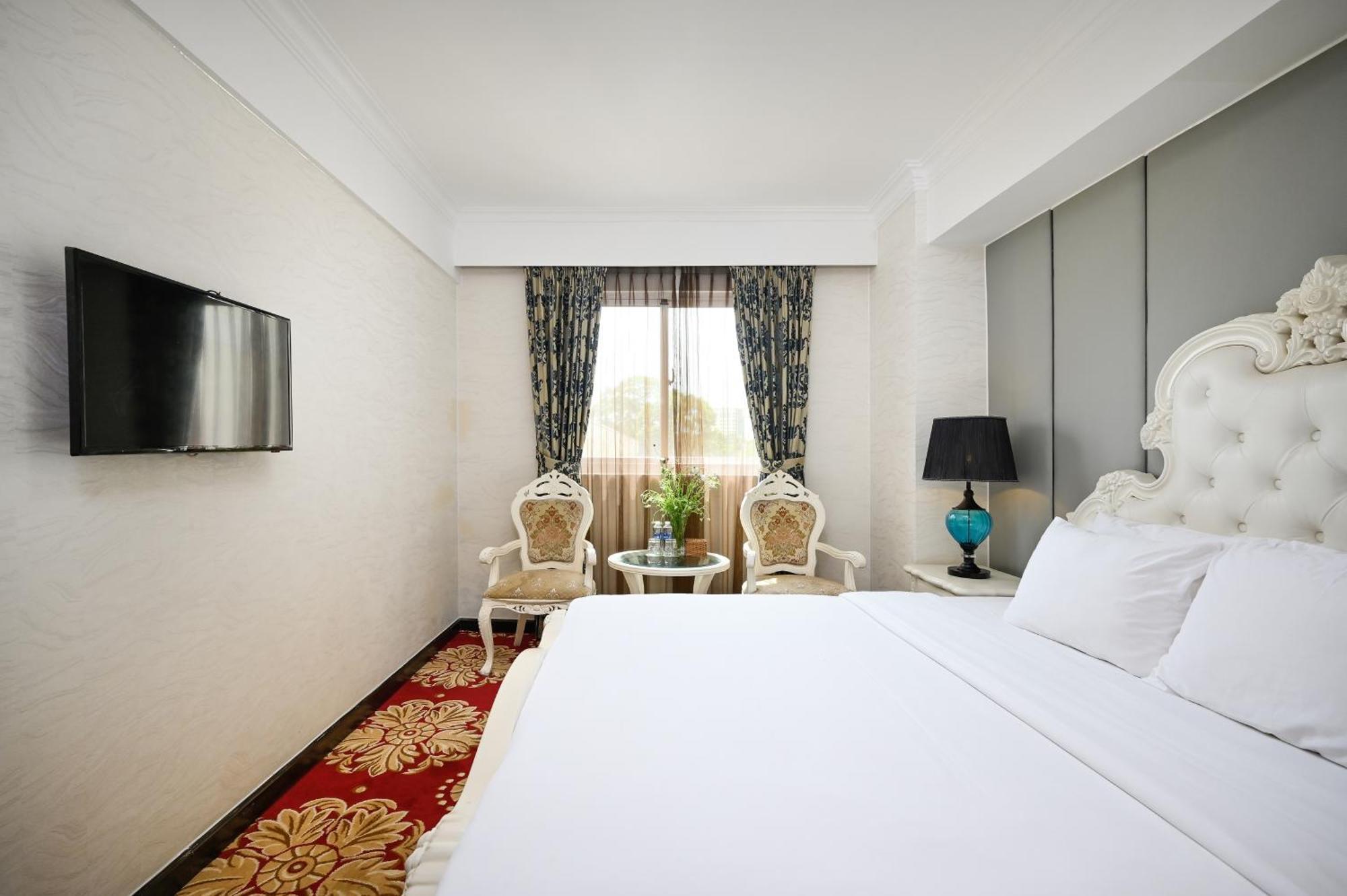 California Saigon Hotel & Rooftop Pool โฮจิมินห์ซิตี้ ภายนอก รูปภาพ