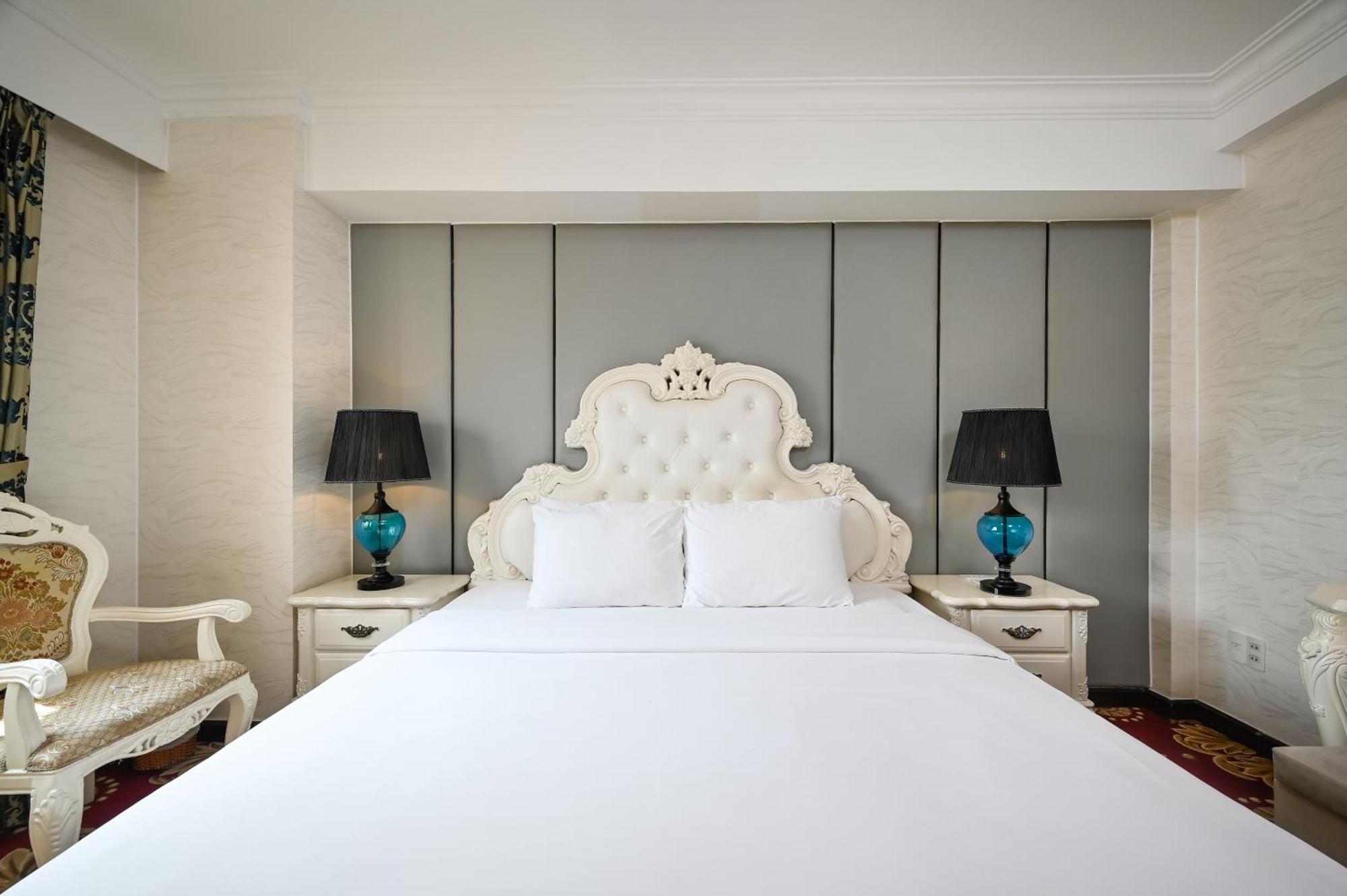California Saigon Hotel & Rooftop Pool โฮจิมินห์ซิตี้ ห้อง รูปภาพ