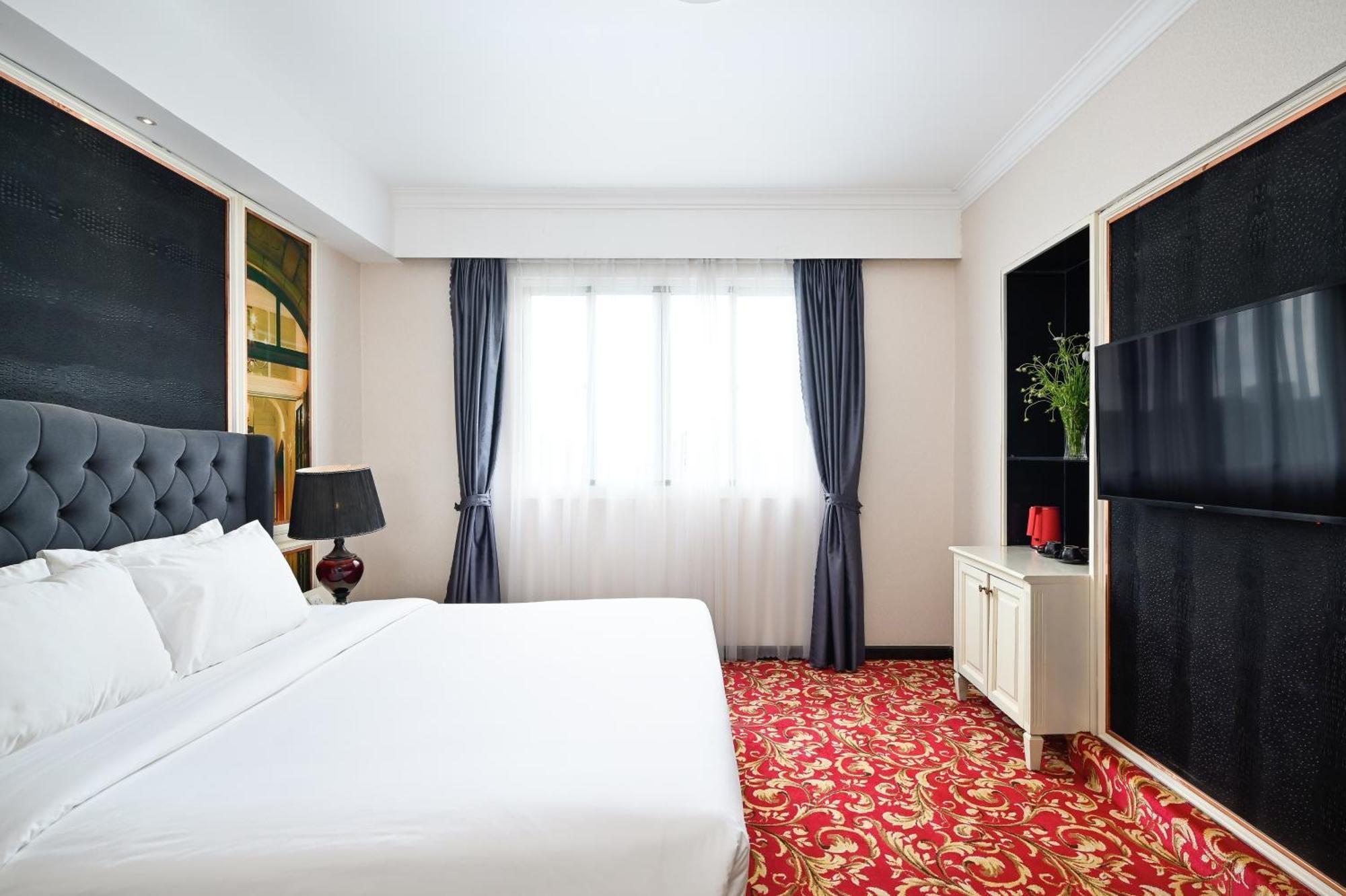 California Saigon Hotel & Rooftop Pool โฮจิมินห์ซิตี้ ภายนอก รูปภาพ