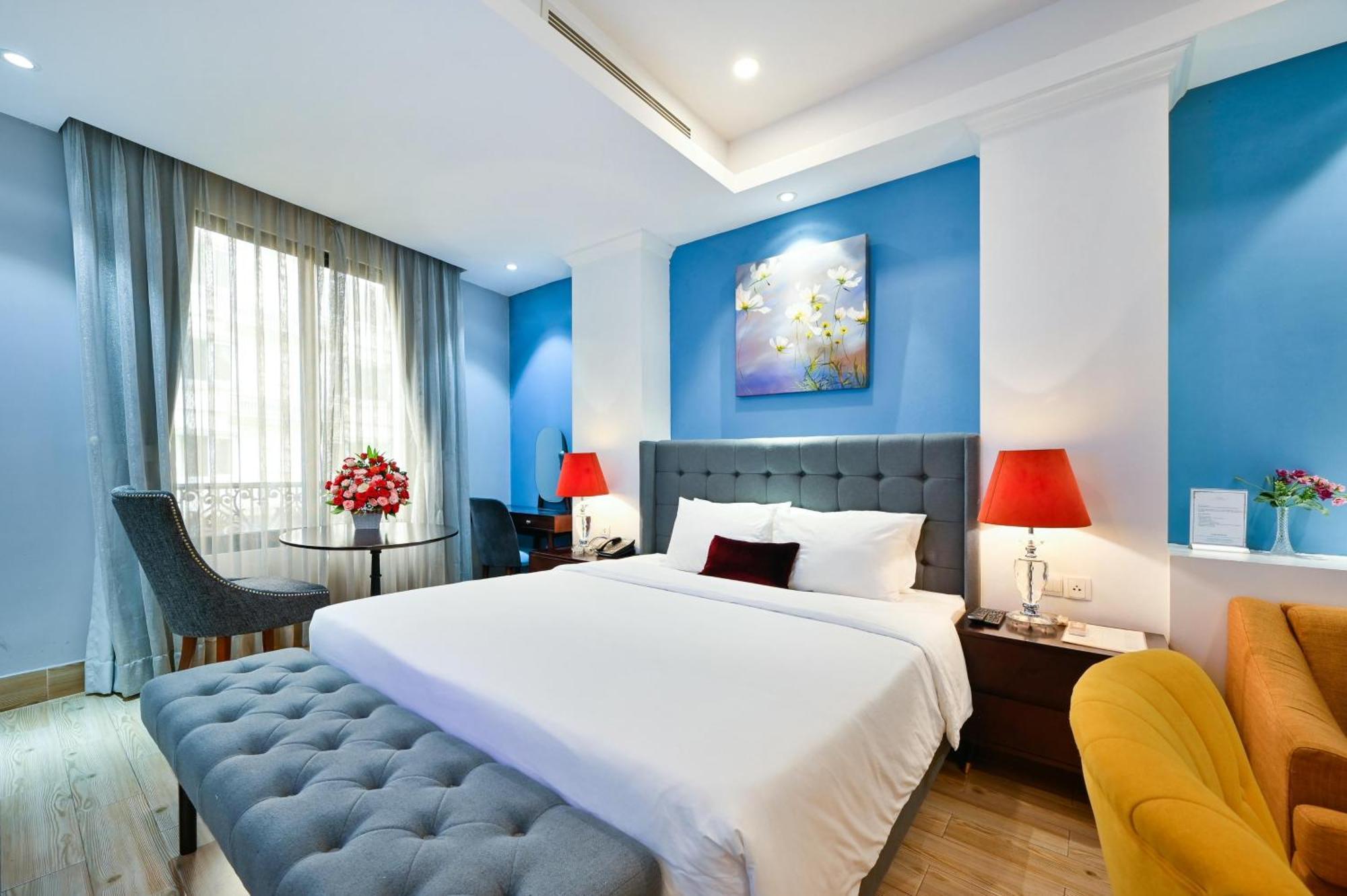 California Saigon Hotel & Rooftop Pool โฮจิมินห์ซิตี้ ภายนอก รูปภาพ