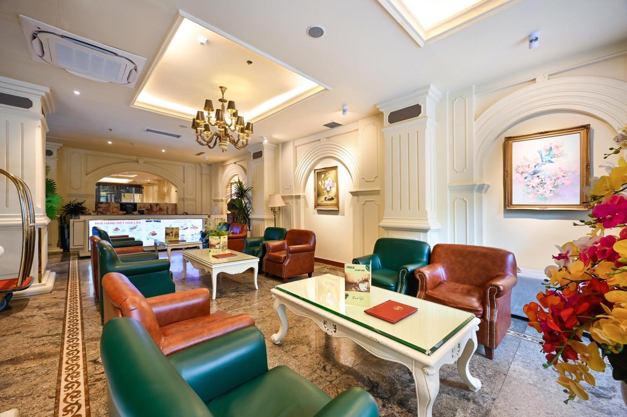 California Saigon Hotel & Rooftop Pool โฮจิมินห์ซิตี้ ภายนอก รูปภาพ