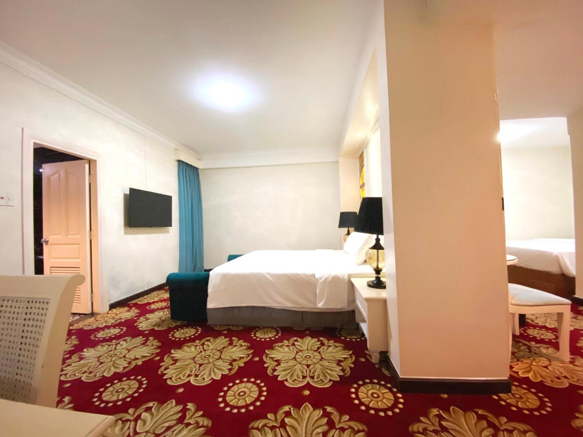 California Saigon Hotel & Rooftop Pool โฮจิมินห์ซิตี้ ห้อง รูปภาพ